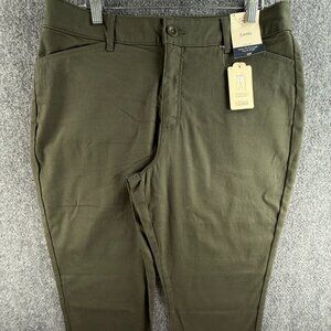 NWT St. Johns Bay Size 12 Mid Rise Capri Tummy Control Cotton Stretch ACTL 34X19